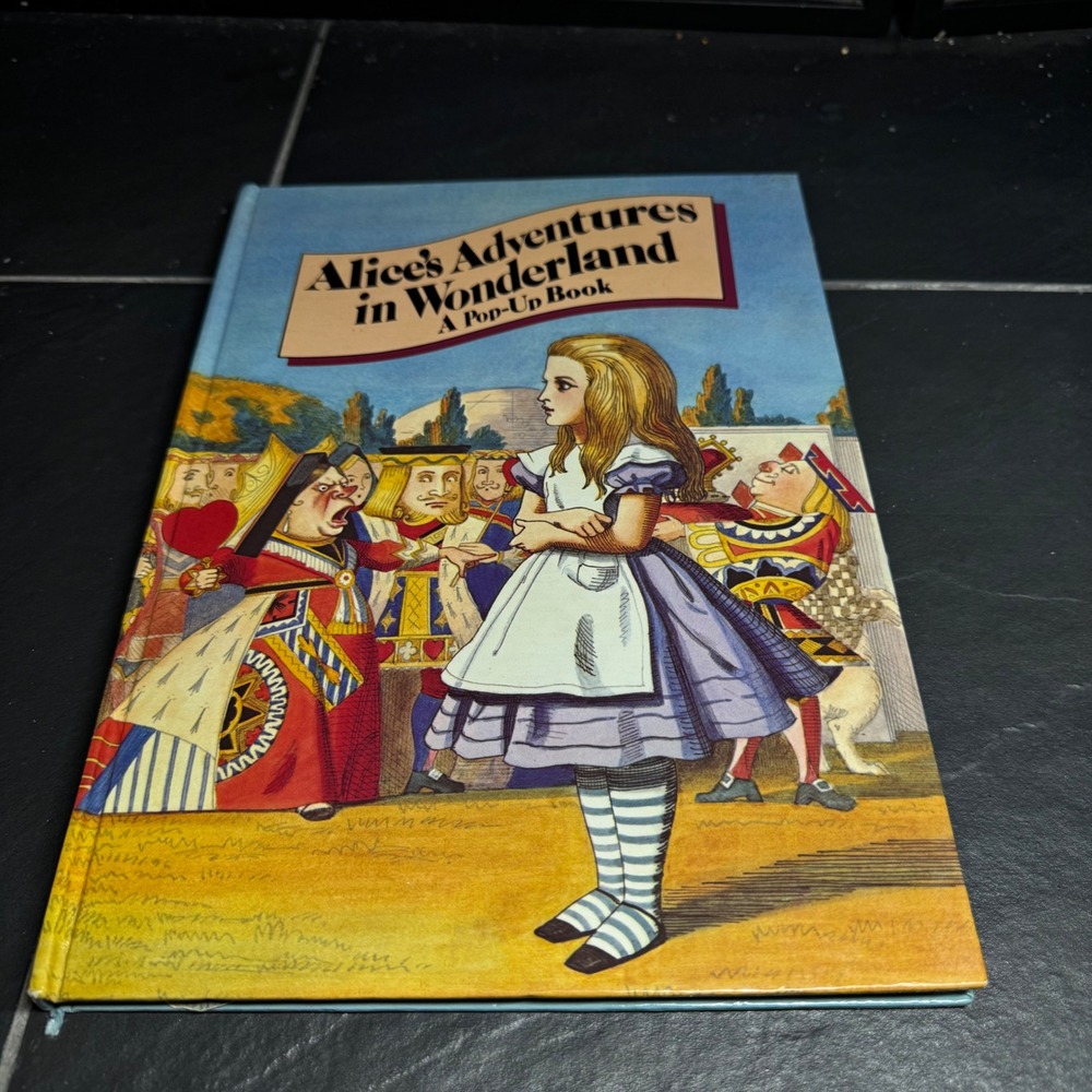 Alice's Adventures in Wonderland Pop-Up Book 1980 Delacorte Press John Tenniel